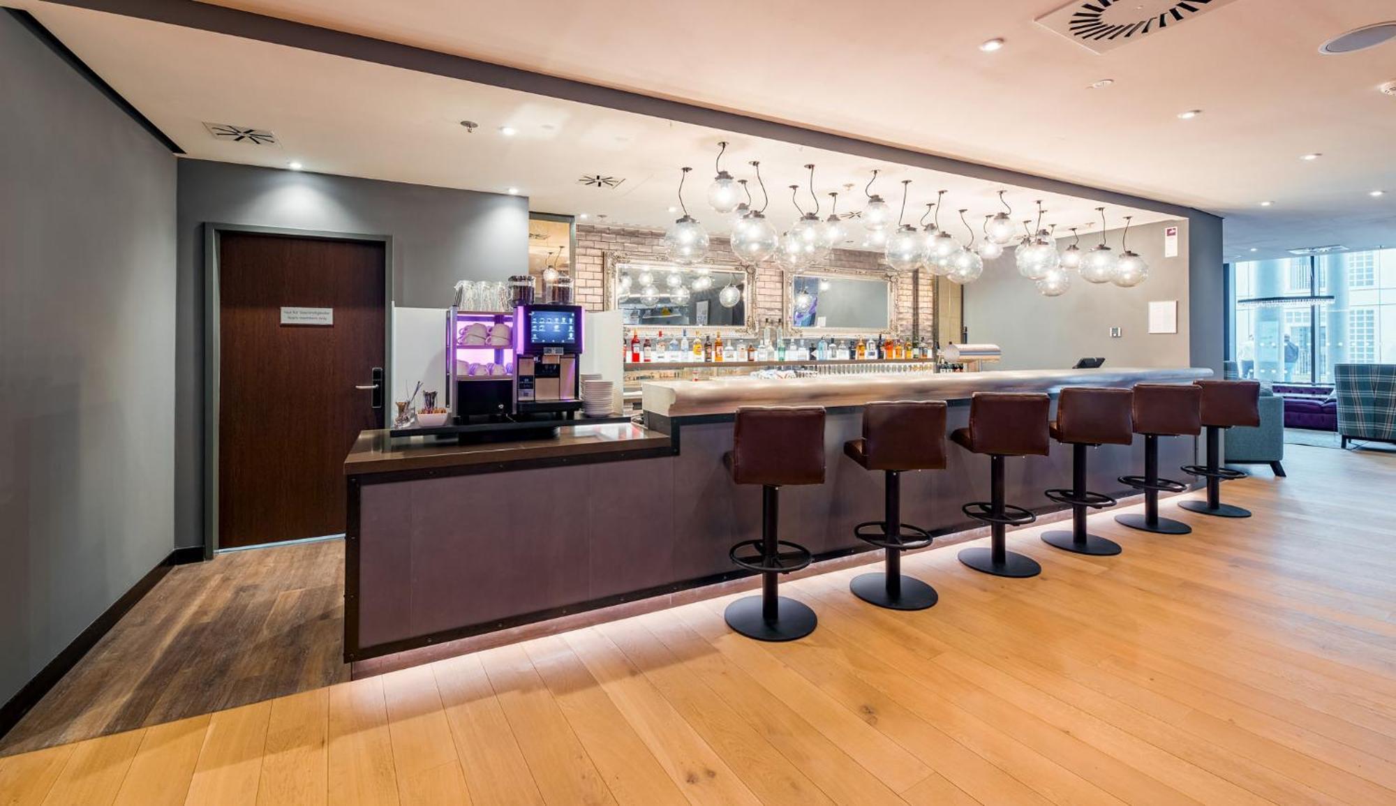Premier Inn Stuttgart City Europaviertel Estugarda Exterior foto