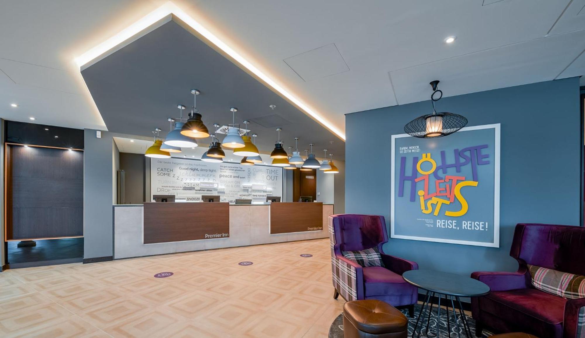 Premier Inn Stuttgart City Europaviertel Estugarda Exterior foto