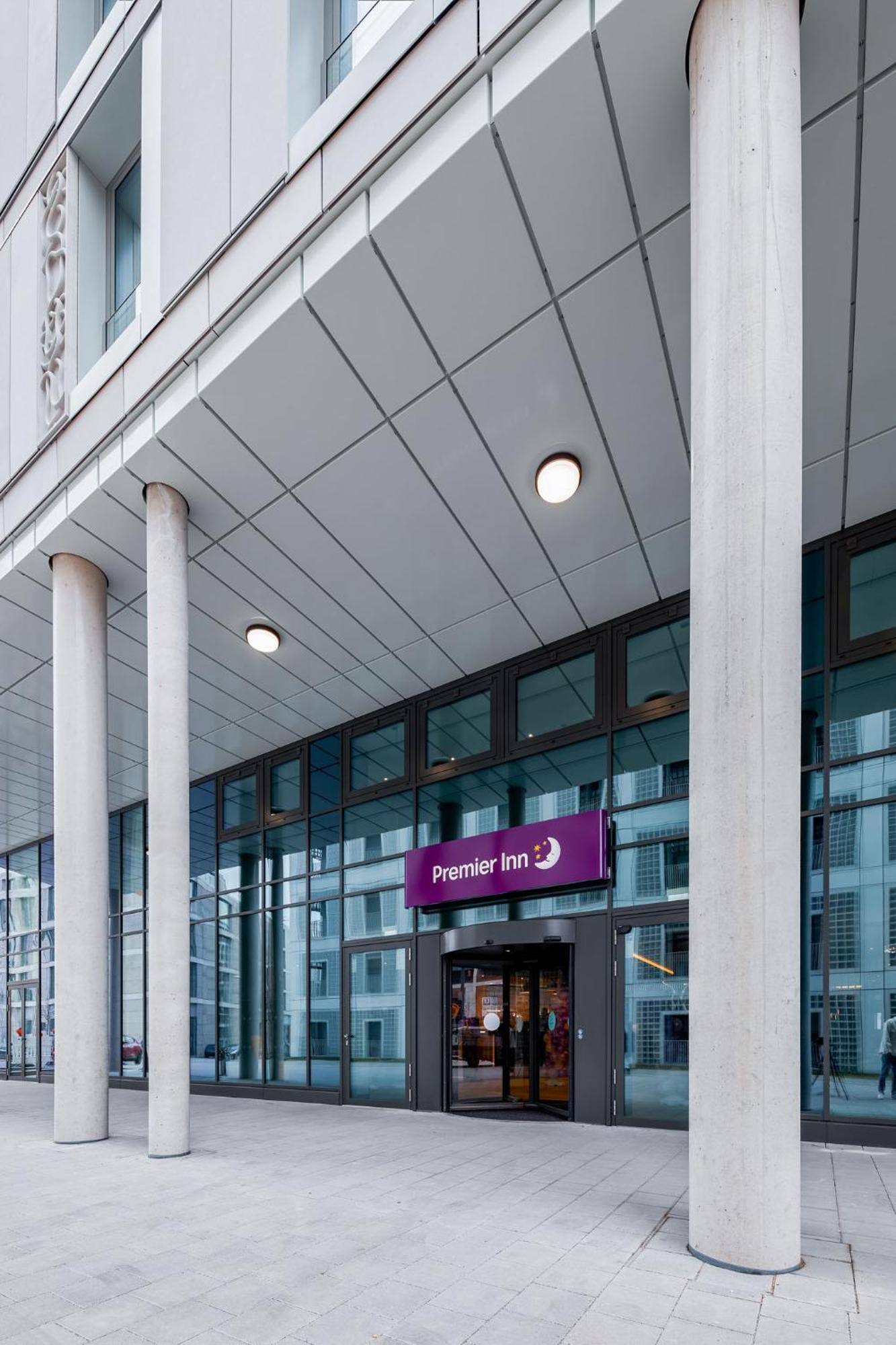 Premier Inn Stuttgart City Europaviertel Estugarda Exterior foto